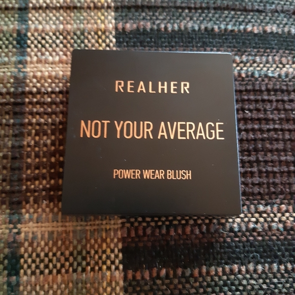 Ipsy bag and four items - Picture 2 of 8